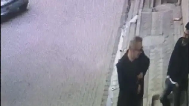 Önce Tokalaştı Sonra Öldürdü!