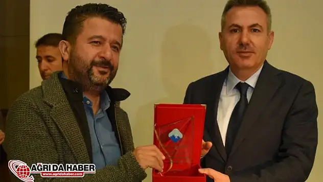 Vali Elban, KodlAğrı Projesi Kapsamında Düzenlenen Konferansa Katıldı