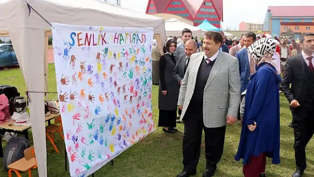 Ağrı'da Okul Öncesi Çocuk Festivali düzenlendi