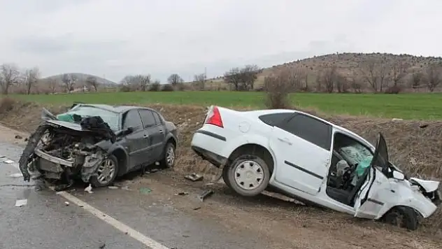 Antalya'da Feci Kaza 4 Ölü 5 Yaralı