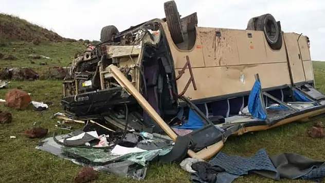 Ardahan'da Korkutan Kaza 4 Ölü 22 Yaralı