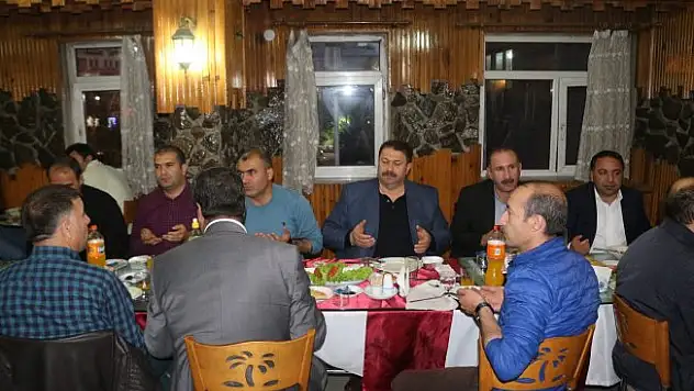 Milli Eğitim Müdürü Çalışanlarla İftar Yemeğinde