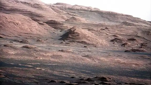 Nasa'dan Mars'da İlgi Çekici Keşif
