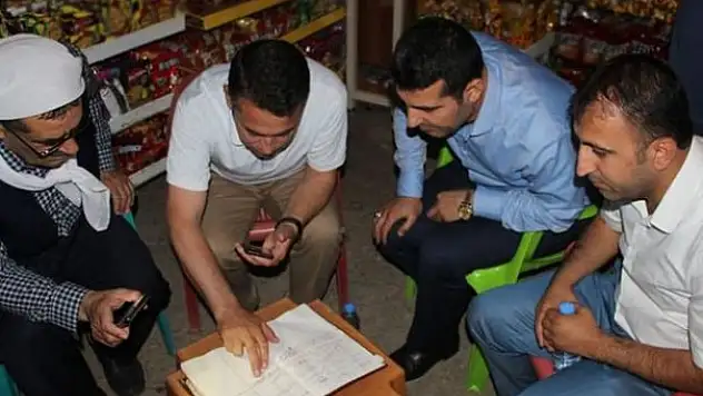 Şırnak'da Bir Grup Hayır Sever Veresiye Defterinin Borçlarını Kapattı
