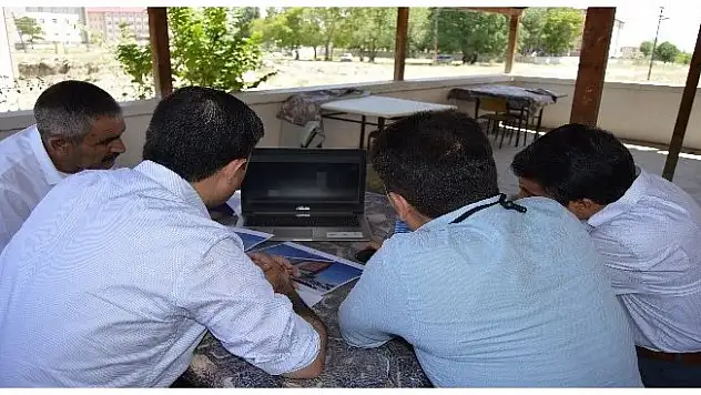 Eleşkirt Kaymakamı Sarı, Yeni yapılacak Öğretmenevi Arsasında İncelemelerde Bulundu!