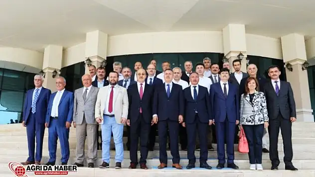 Cumhurbaşkanının atadığı Rektörlerden Ağrı'da Trump Yönetimine kınama