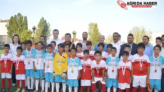 Eleşkirt Yaz Kur'an Kursu Öğrencilerine Yönelik Futbol Turnuvası