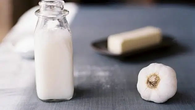 Sarımsak ve Sütü Birlikte Tüketin Mucizevi Faydaları Görün!