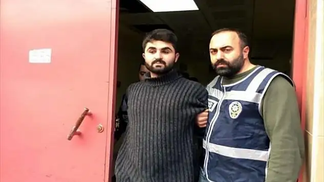 Babasını 50 Yerinden Bıçaklamıştı