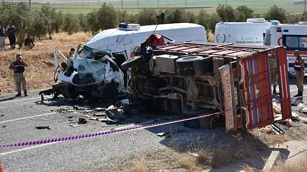 Gaziantep'te Feci Kaza! 8 Ölü 18 Yaralı!
