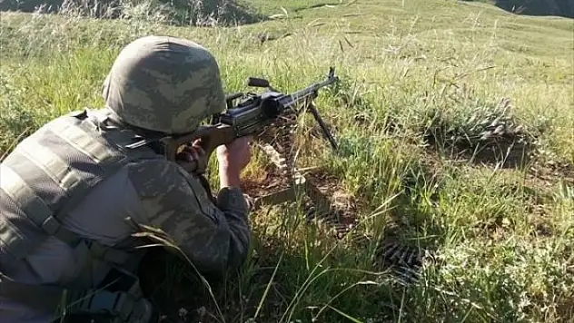 Hakkari'de 2 Terörist Etkisiz Hale Getirildi