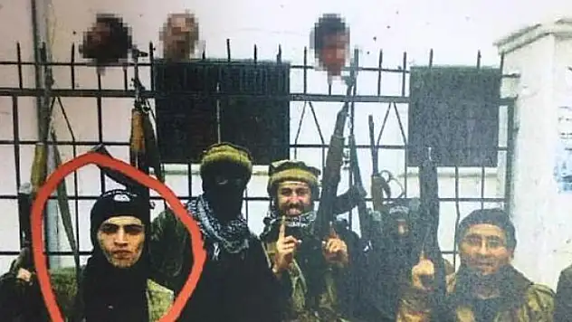 IŞİD'in Ayağı Kesik Celladının Telefonundan Çıkan Kare Kan Dondurdu!