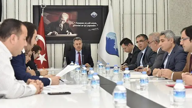 Ağrı'da OSB Yönetim Kurulu Toplantısı Vali Elban Başkanlığında yapıldı