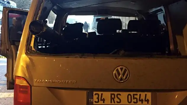 Bariyer Ok Gibi Camdan İçeri Girdi!