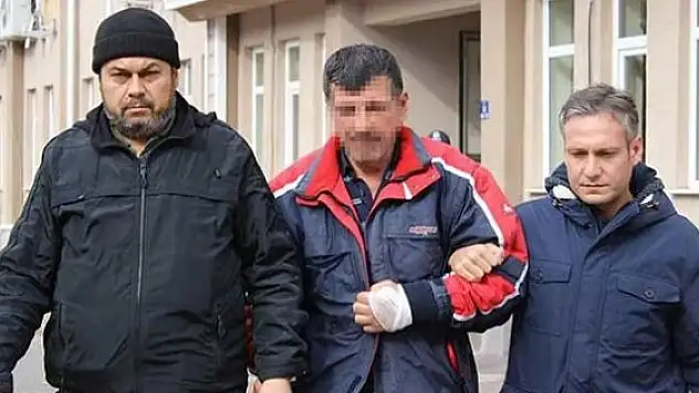 Yatalak Babasını Canice Öldürdü
