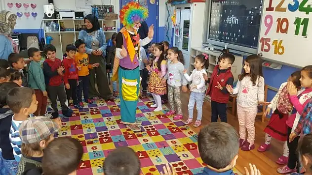 Ağrı'da 'Minik Kalpler Okula' Projesi