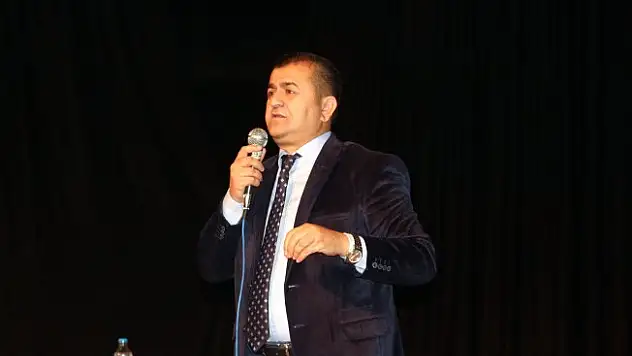 AĞRI'DA '2023 YILI TÜRKİYE EĞİTİM VİZYON BELGESİ' KONFERANSI