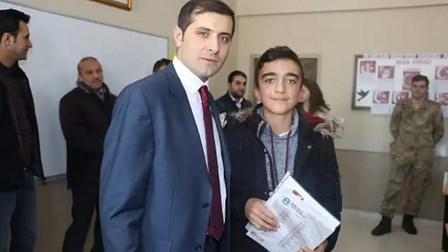 Tutak'ta Öğrencilerin karne heyecanı