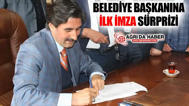 Ağrı Taşlıçay Belediye Başkanına İlk İmza Sürprizi