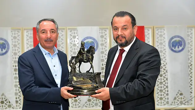 AİÇÜ Rektörü Prof. Dr. Abdulhalik Karabulut Rektörler Toplantısında