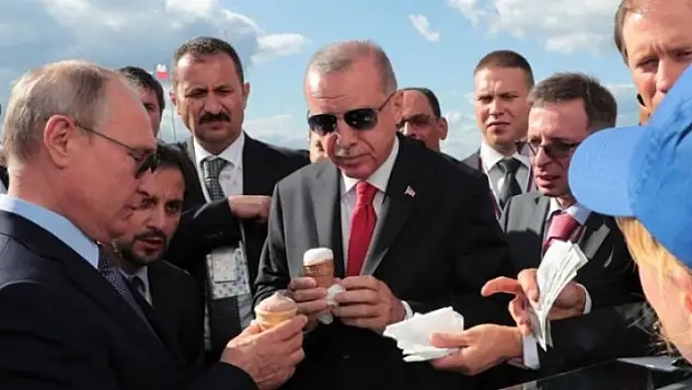 Putin Cumhurbaşkanı Erdoğana Dondurma İkram Etti!