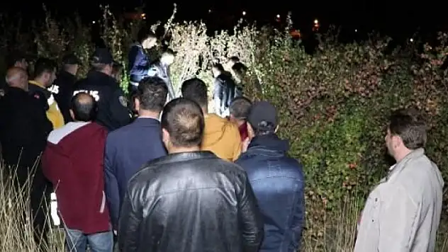 Annesinin Mezarında Ölü Bulundu!