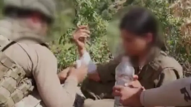 PKK'lı kadına Mehmetçik Şefkati