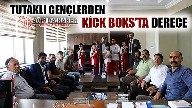 Tutak'lı Gençlerden Kick Boks'ta Derece!