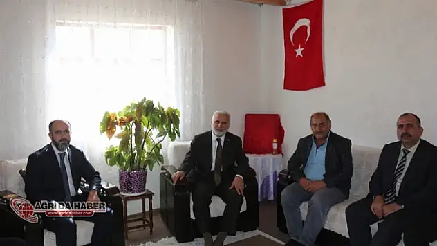 Ağrı Müftüsü Tandoğan Topçu'dan Şehit Ailelerine Ziyaret