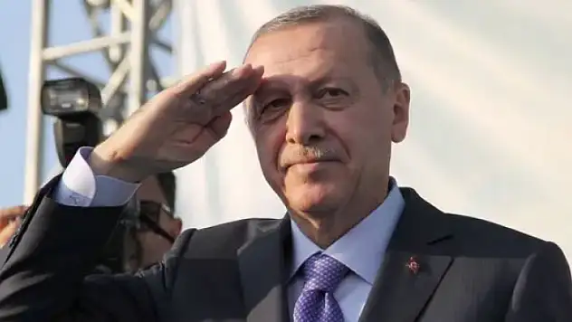 Erdoğan'dan Asker Selamı!