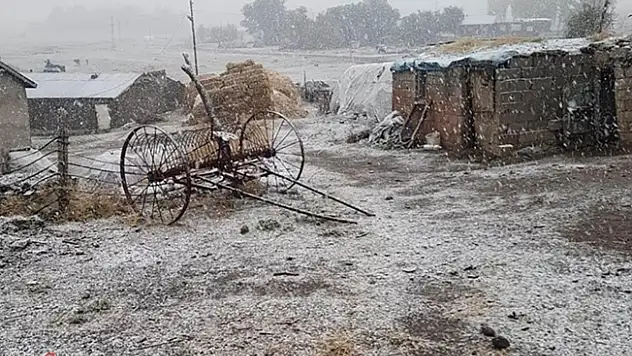 Ağrı Tendürek Geçidi Yoğun Kar Yağışından Etkilendi!