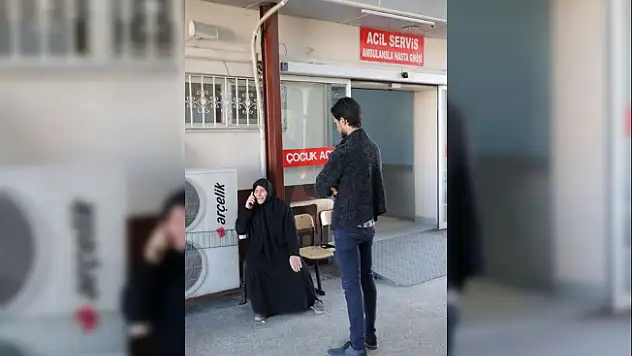 Küçük Çocuk Hastanenin Camından Düşerek Hayatını Kaybetti!
