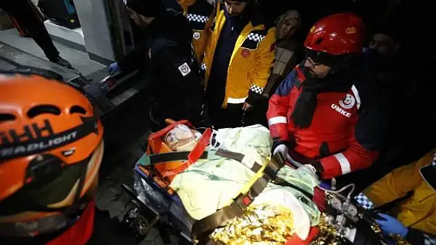 Elazığ Depreminde Can Kaybı Gittikçe Artıyor!