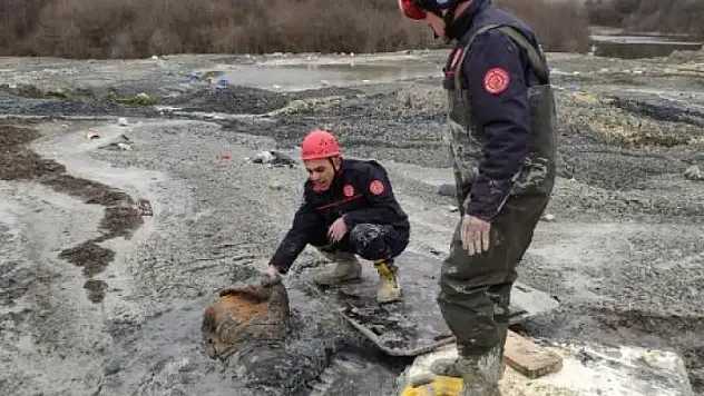 Polis'in Dur İhtarına Uymadı! Bataklığa Saplanıp Kaldı!