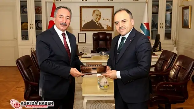 Rektör KARABULUT, TÜRKŞEKER Genel Müdürü ALKAN'ı Misafir Etti