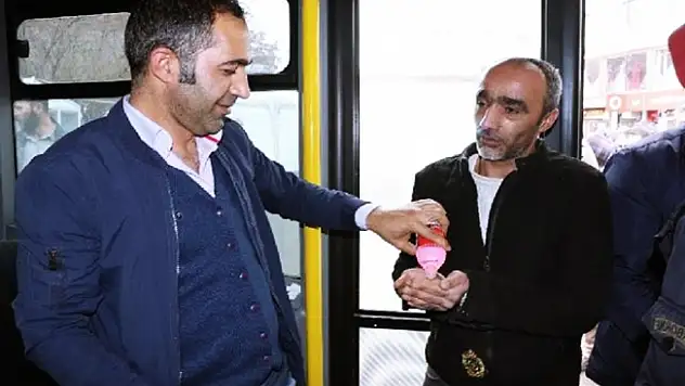 Ağrı'da Belediye Halk Otobüslerinde korona virüsü önlemleri