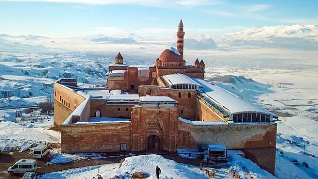 İshak Paşa Sarayı Koronavirüs Nedeniyle Kapatıldı!