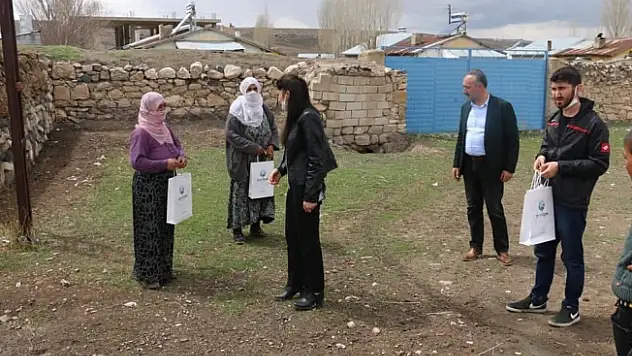 Diyadin Belediyesi Maske Dağıttı