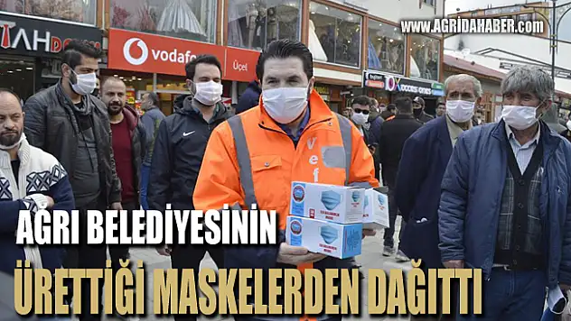 Savcı Sayan kendi Ürettiği maskelerden ücretsiz dağıttı