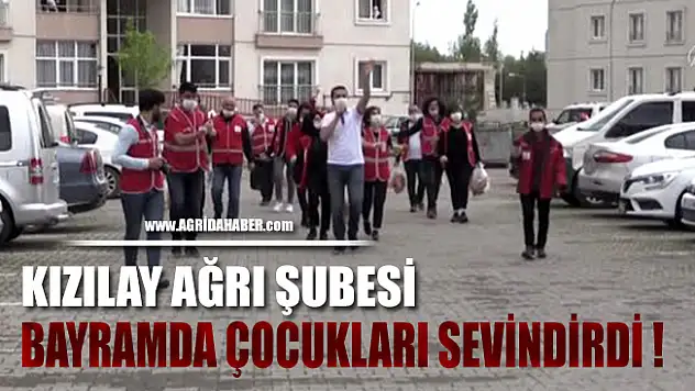 Türk Kızılay Ağrı gönüllüleri bayramı evde geçiren çocukları eğlendirdi