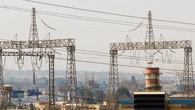 Anlaşma İmzalandı! Irak'a İran elektrik satacak