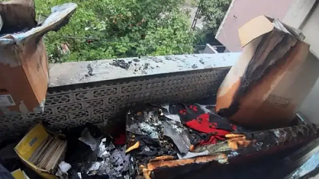 Komşusunun balkonuna yanıcı madde attı!