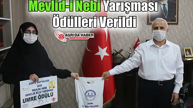 Mevlid-i Nebi Yarışmasında Derece Öğrencileri Ödüllerini aldı