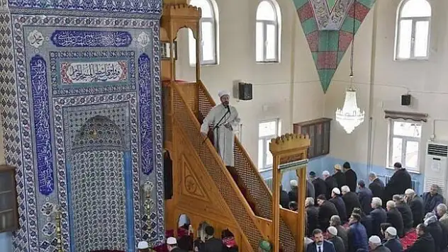 13 Kasım Diyanet Cuma Hutbesi Yayınlandı