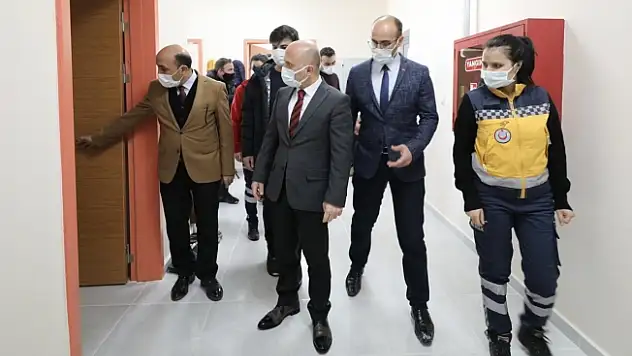Vali Varol Aile Sağlığı Merkezini Ziyaret Etti