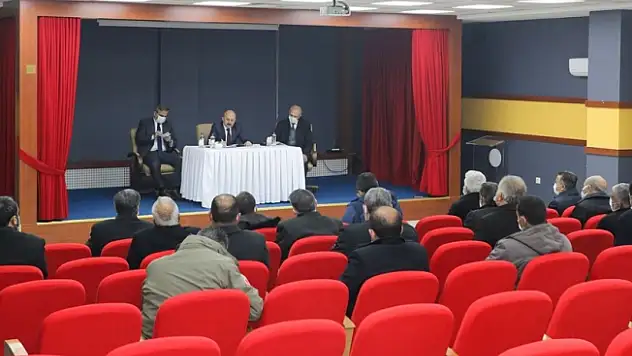 Vali Varol Muhtarlar İle Bir Araya Geldi