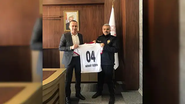 Ağrı Emniyet Müdürün'den Faruk Tekin'e ziyaret