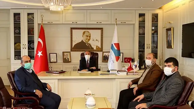 Ağrı HÜDA PAR'dan Rektör Karabulut'a ziyaret