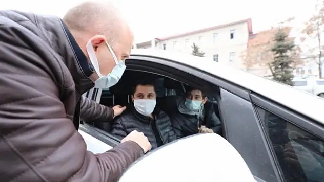 Ağrı Valisi ve İl Emniyet Müdürü Trafik Denetimlerine Çıktı