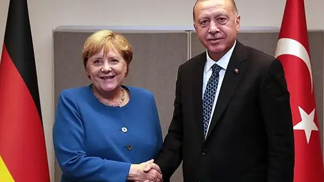 Cumhurbaşkanı Erdoğan Angela Merkel İle Telefonda görüştü